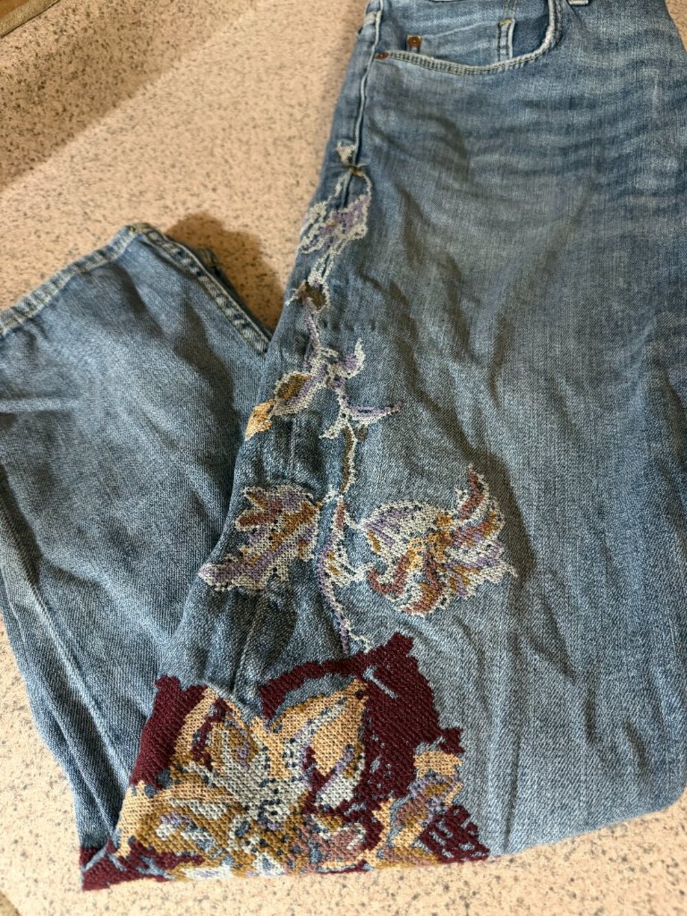 Pilcro by Anthropologie Slim Boyfriend Jeans Embroidered  Soft Denim - Size 31